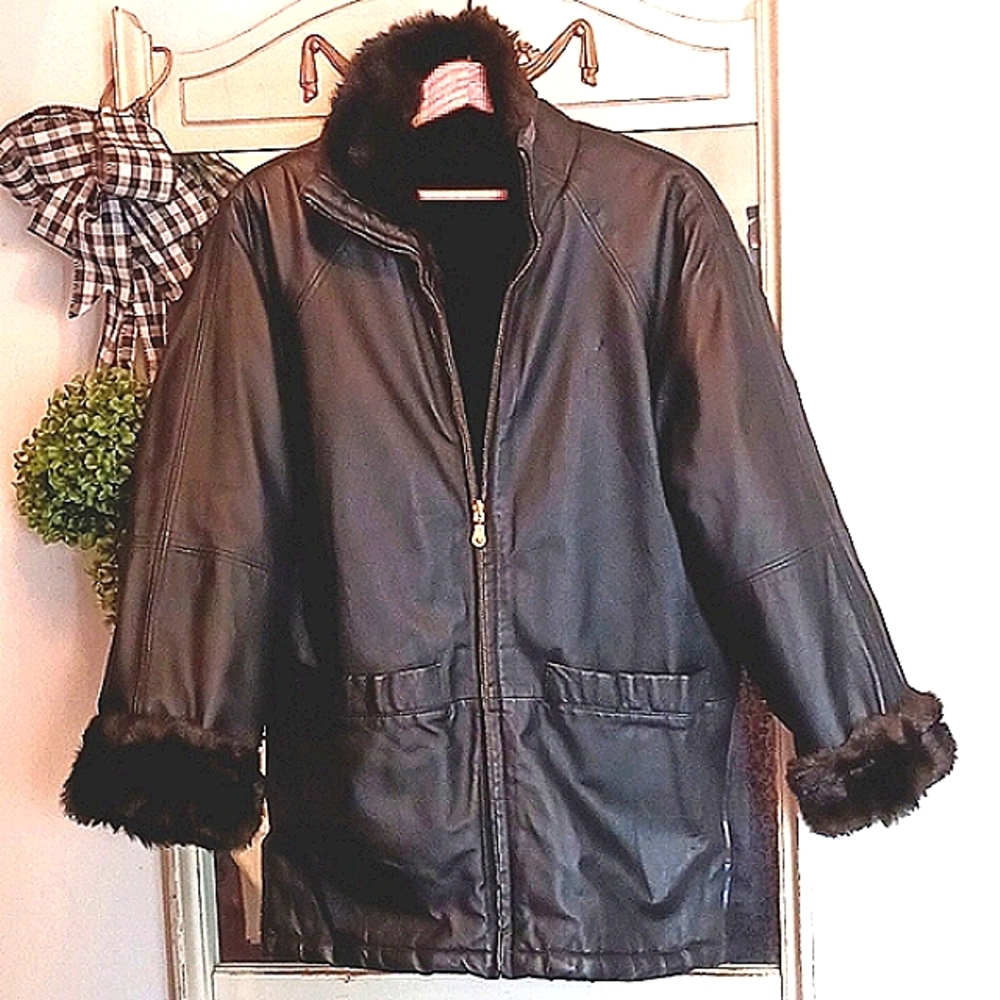 COLEBROOK & Co.⚜️ REVERSIBLE Leather Jkt & Faux Fur⚜️ Versitile Value